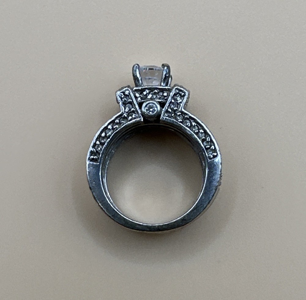 925 Sterling Silver CZ Ring /Size 5