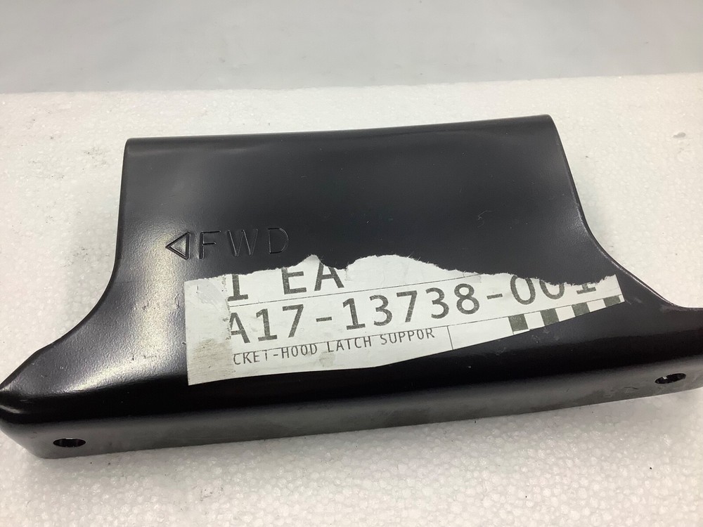 Freightliner Hood Latch Support Bracket A17-13738-001