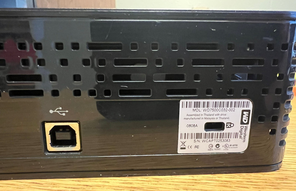 WD 750GB External Hard Drive USB 2.0 WD7500AAKS – Tested, SMART Good