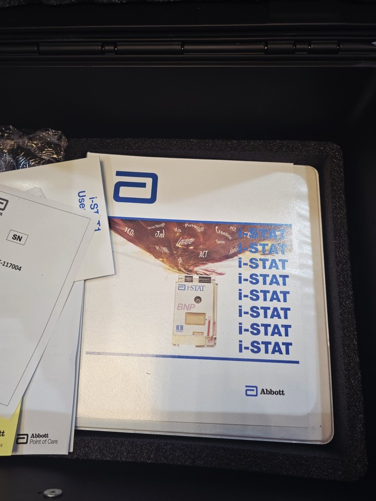 NEW Abbott i-STAT 1 300-G Blood Analyzer LATEST SOFTWARE