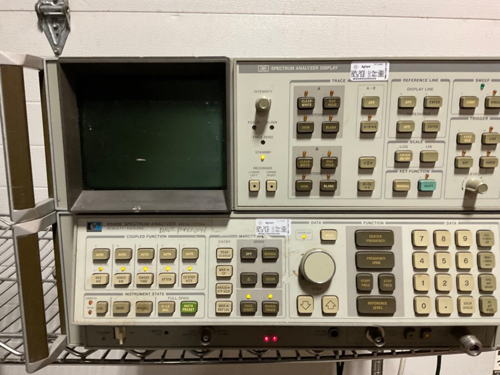 Hewlett-Packard HP 8568B Spectrum Analyzer & Display 100Hz-1.5GHz