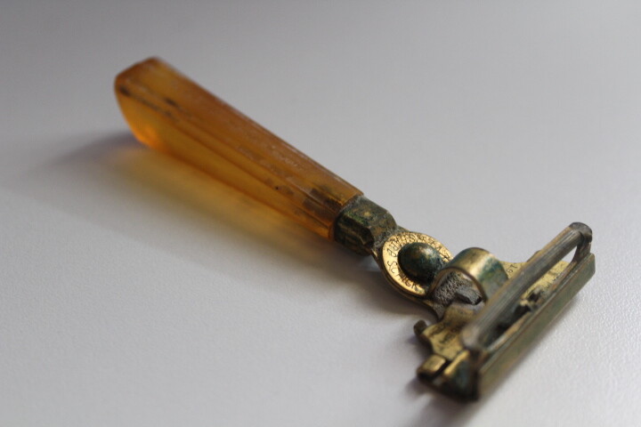 Vintage Eversharp Schick Safety Razor Injector