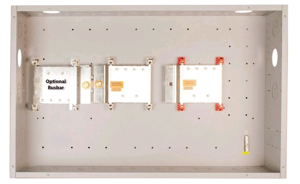 MidNite Solar MNBCB 2000/200 Battery Combiner Box 2000A