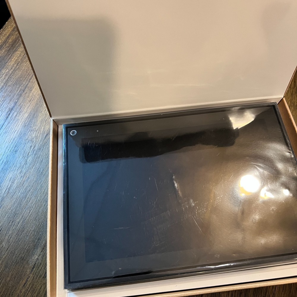 Facebook Portal Smart Video Calling, 10” Touch Screen Display, Black open box