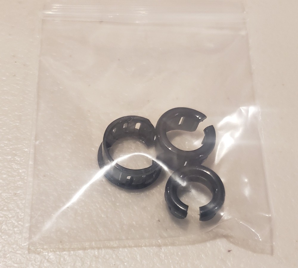 Extron Cable Cubby Assorted Grommet Kit, Set of 3