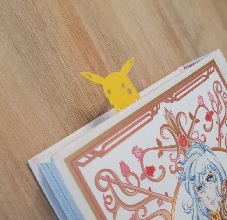 Pikachu Bookmark 2x (Black or White)