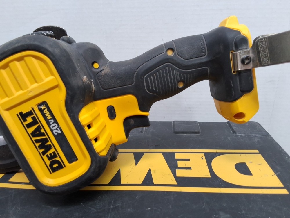 DEWALT DCE150 20V MAX Cordless Cable Cutting Tool [TOOL-ONLY]