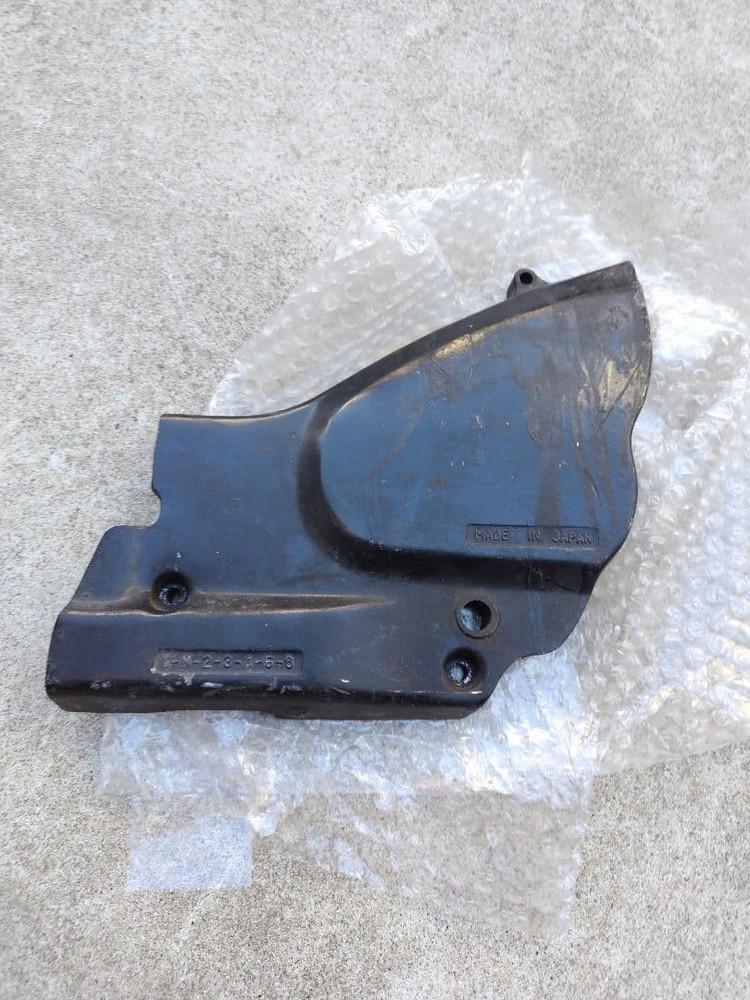 Genuine Yamaha XJ400 front sprocket cover