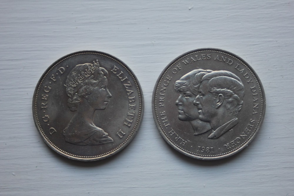 Queen Elizabeth commemorative crowns plus others