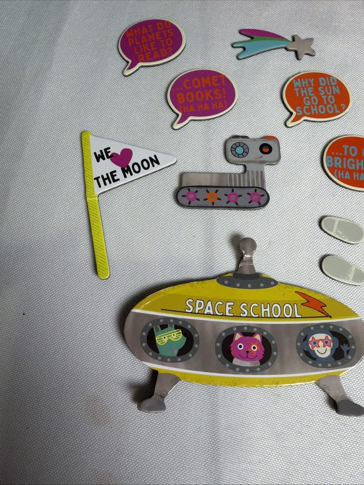 Floss & Rock Magnetic Scenes Playset - Outer Space