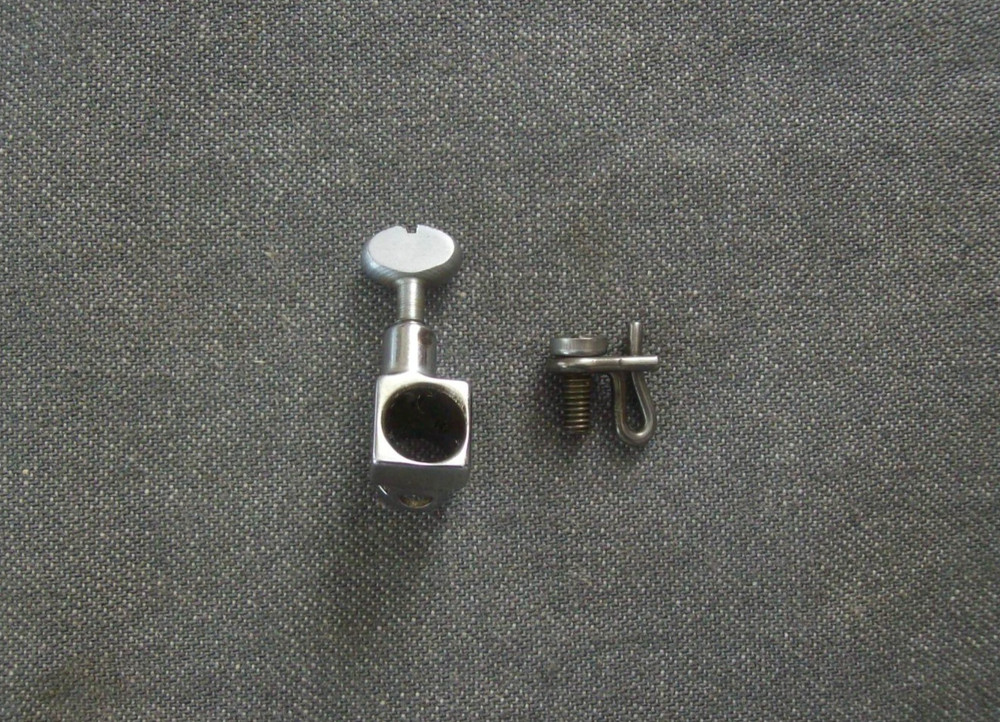 Singer 600E, 603E Sewing Machine Needle Clamp, & Thread Guide
