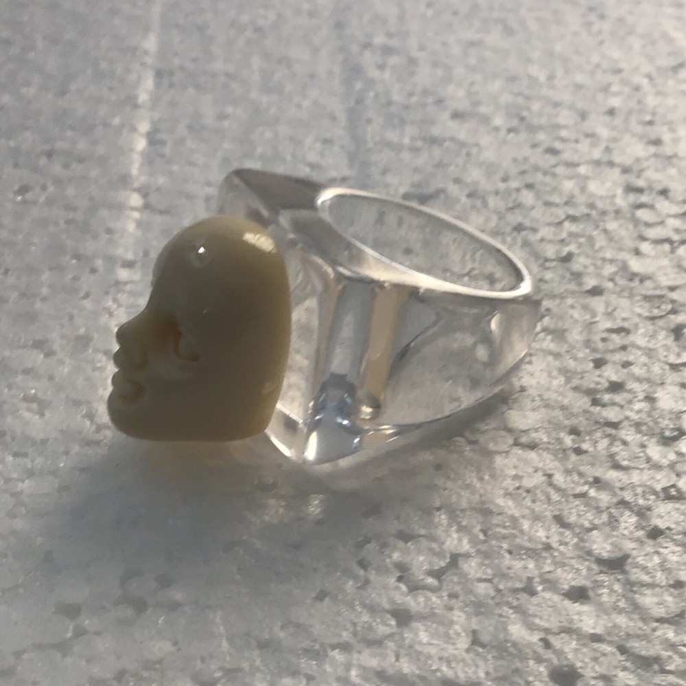 CLEAR LUCITE RING WITH FACE