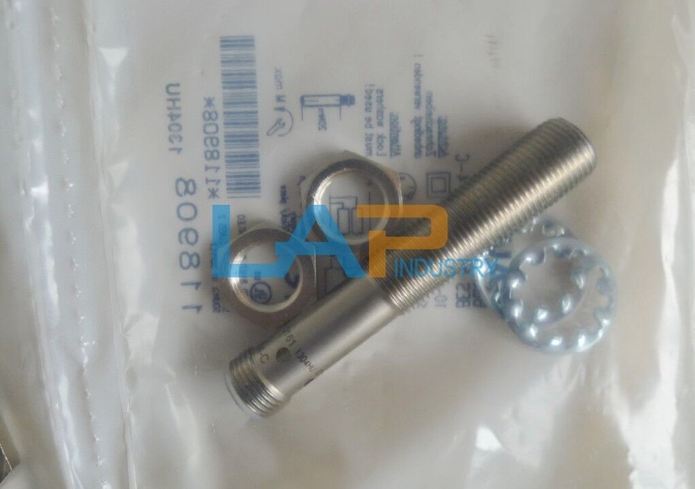 1PC NEW For   Proximity Switch BES M18MI-PSC20B-S04K