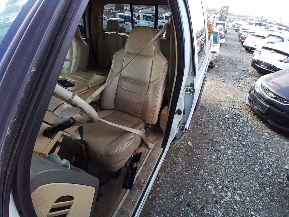 F250SD 2008 Battery Tray 11838433