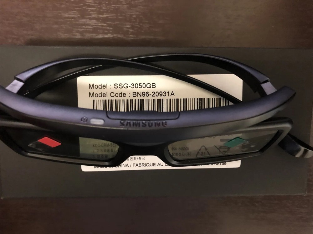 2 Samsung 3D Glasses SSG-3050GB