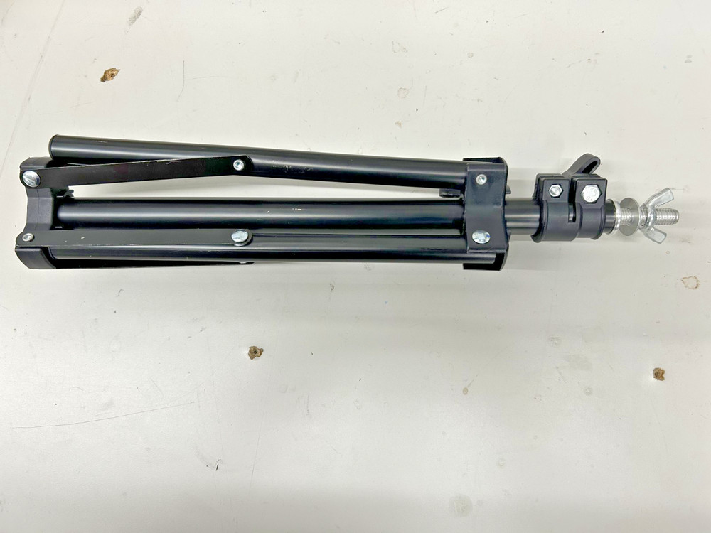 Small Universal Lightstand- Versatile, Durable, and Lightweight