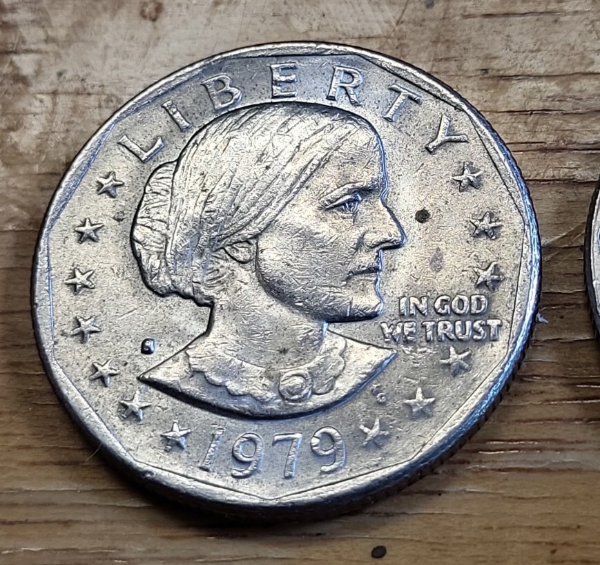  (2×) 1979 S - SUSAN B ANTHONY FILLED S - Minting Errors