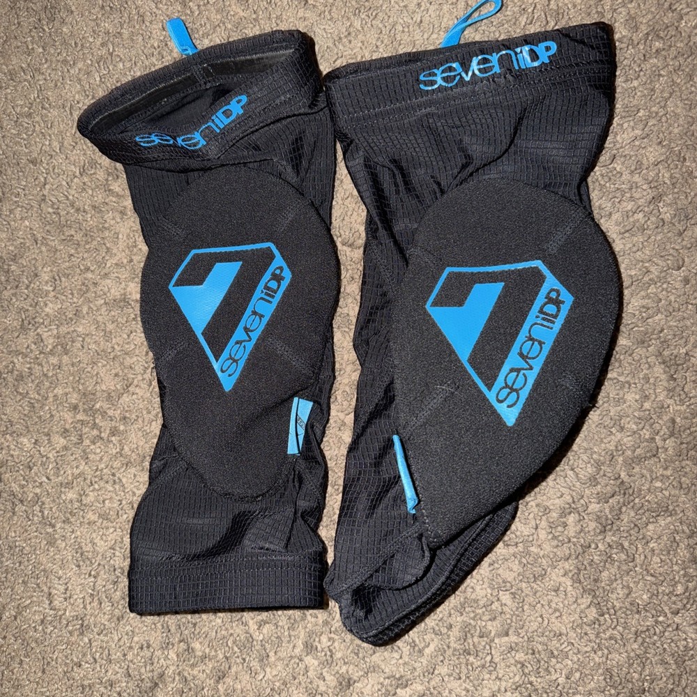 7iDP SAM HILL LITE KNEED PAD