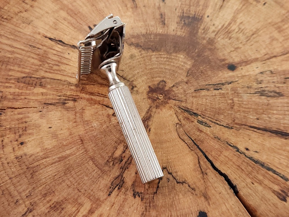 GEM 1912 Short Handle VTG Single Edge Safety Razor