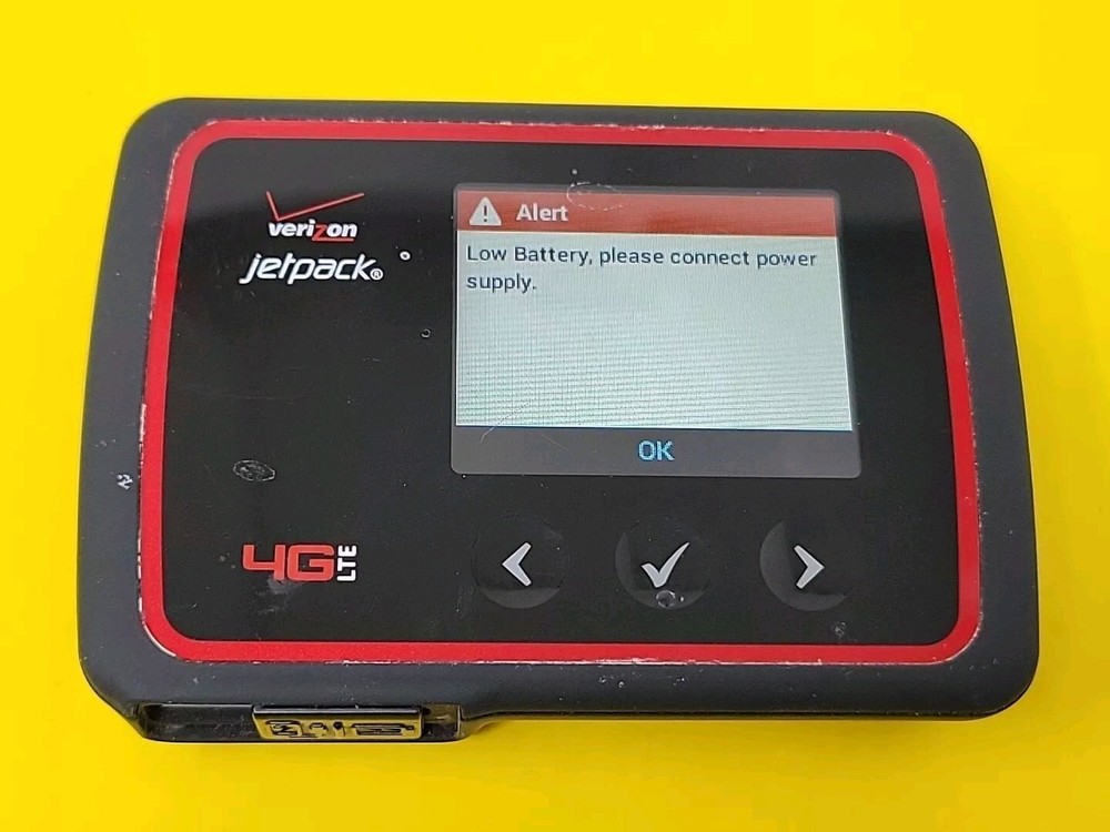 Verizon MiFi Jetpack 4G LTE Mobile Hotspot Electronics Mobile Device Powers On!