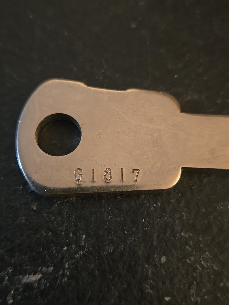 GREENWALD SENTINEL KEY CODED G1817 (3D5)