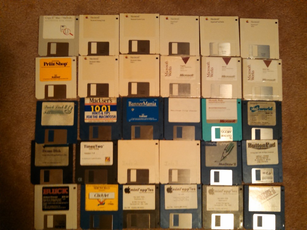 Apple Macintosh Software Lot