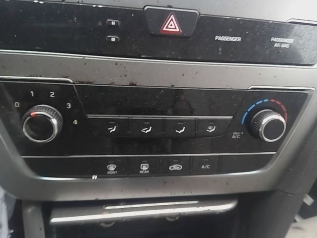 SONATA 2015 Fuse Box Cabin 6805