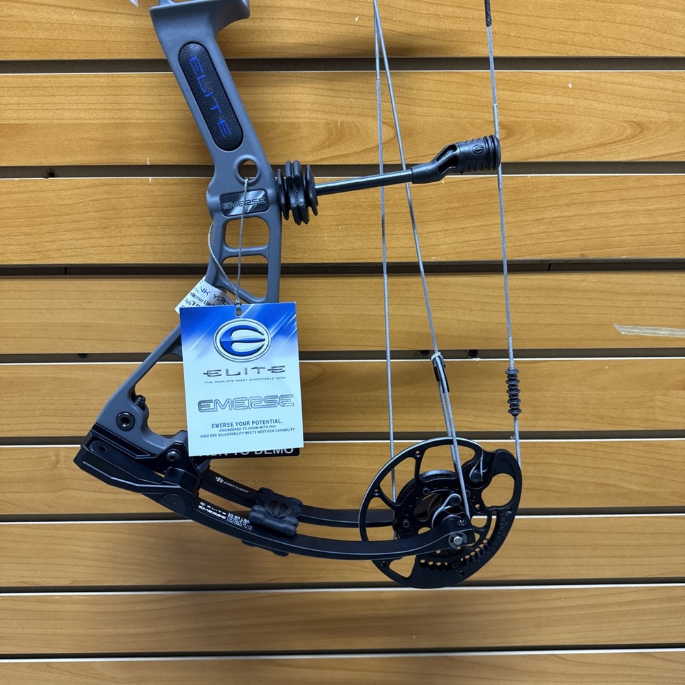 Item 3821 - Elite Archery Compound Bow - Emerse - RH - Slate Grey