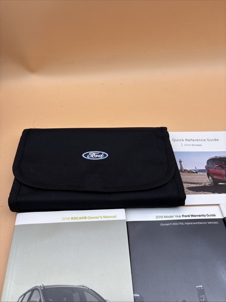 2016 Ford Escape Owner’s Manual base S,mid-range SE,top-tier Titanium, With Case