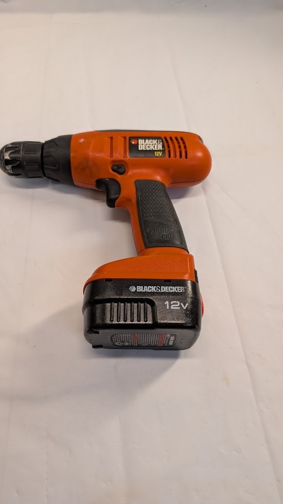 Black&Decker Drill CD1200S w/ Case, Battery, & Charger