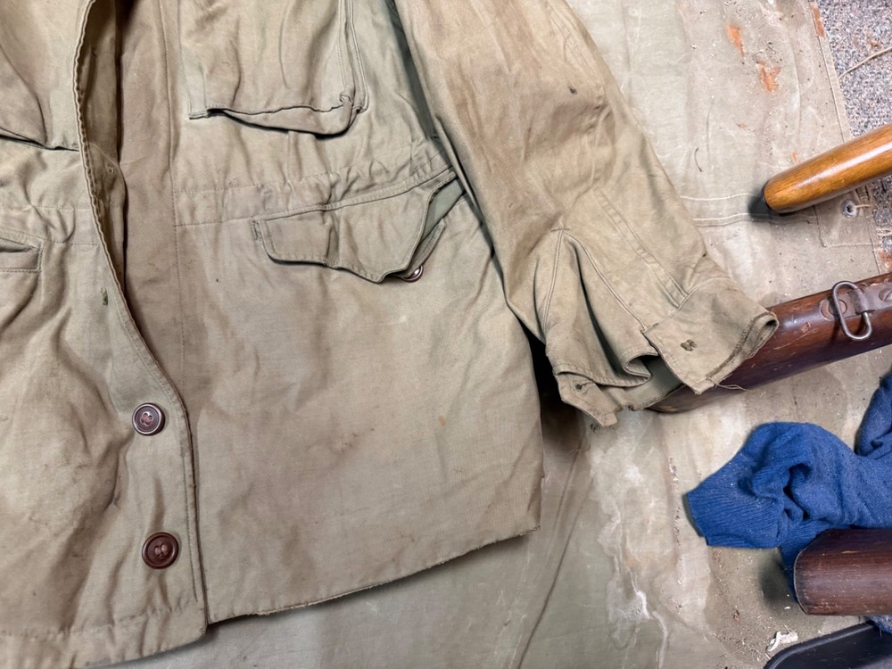 ORIGINAL WWII US ARMY M1943 M43 COMBAT FIELD JACKET- MEDIUM/LARGE 42R