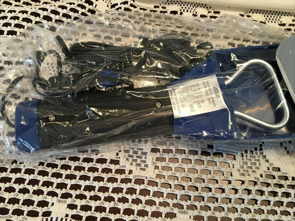 STAR CASE ELECTRIC WINDSHIELD SCRAPER NOS