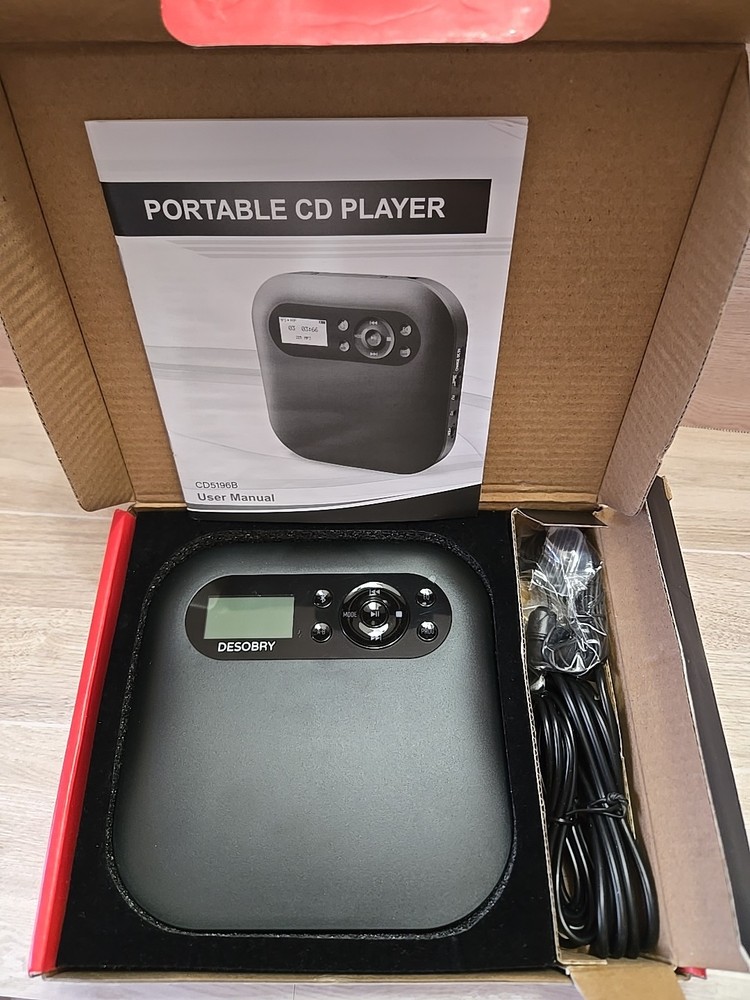 Portable CD Player with Ear Buds Cable & FM Transmitter - Desobry A2