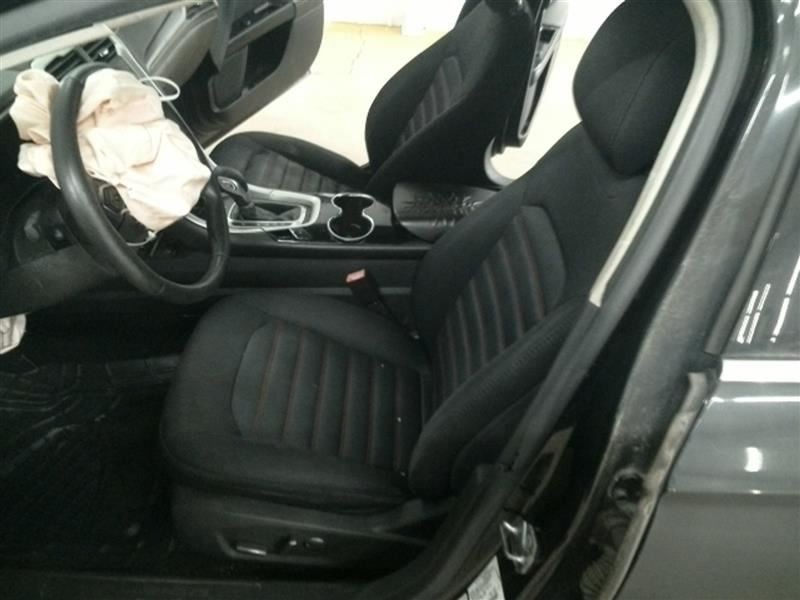 FUSION 2014 High Mounted Stop Light 104687123