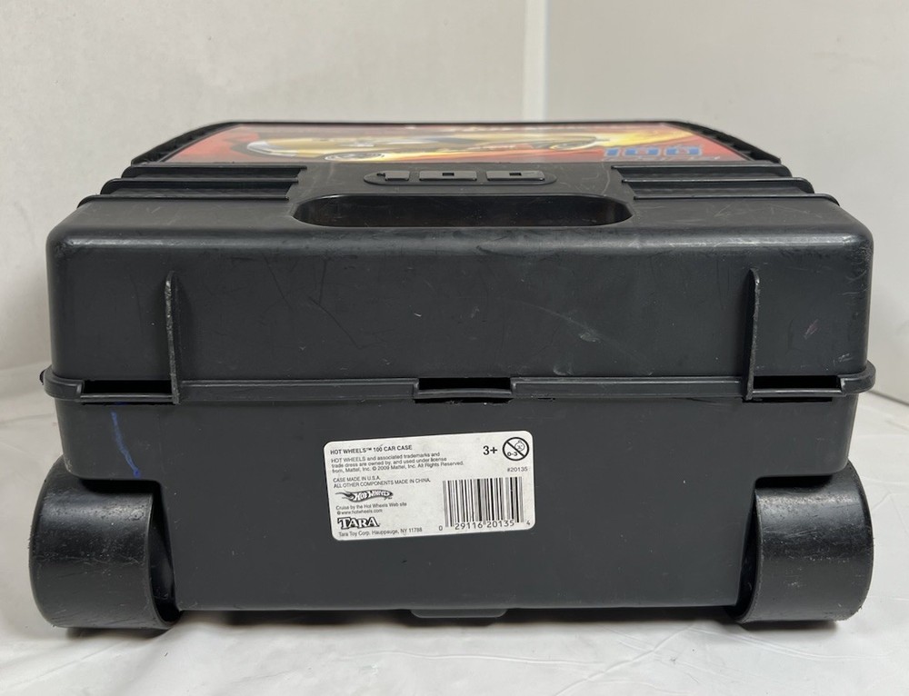 Hot Wheels 100+ Car Carry Case Storage Pull-Up Handle Wheels. 2011