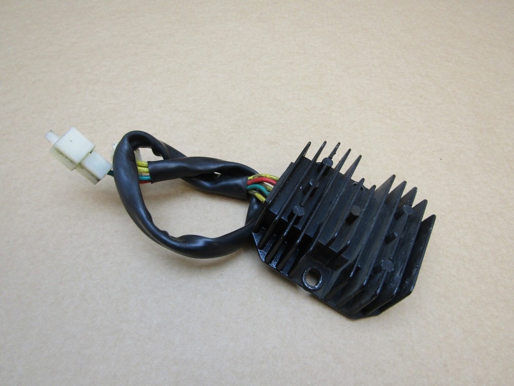Zontes ZT 125 2021 regulator rectifier (14200)
