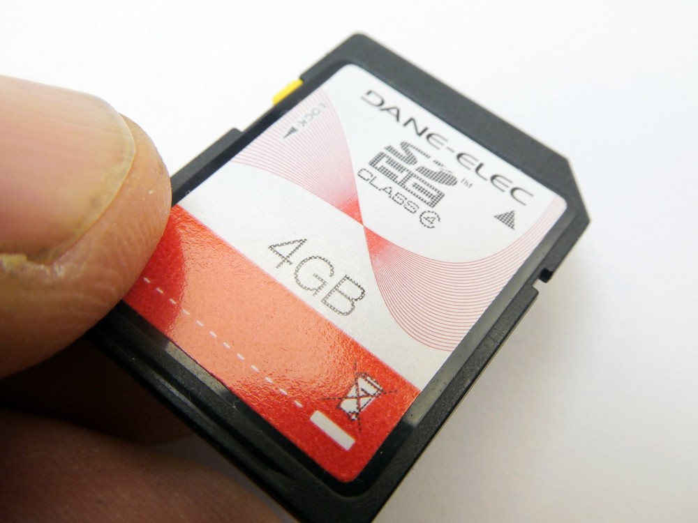 Dane-Elec 4GB SD SDHC Card Camera memory Genuine SD card