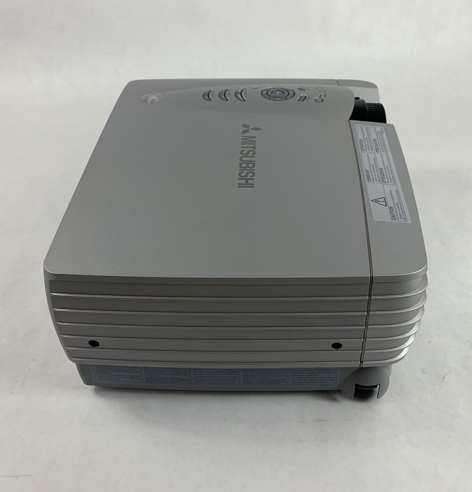 Mitsubishi Electric XL30U LCD Projector - Tested