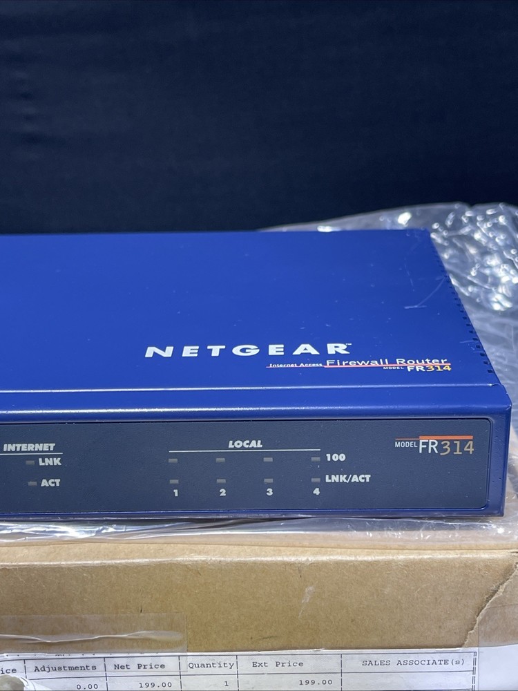 NETGEAR internet Access Firewall Router Model FR314
