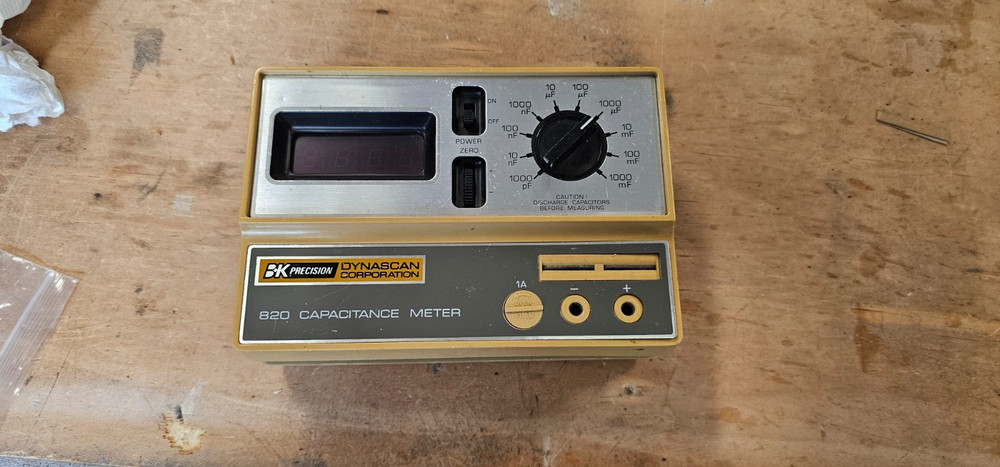 Vintage B&K Precision 820 Capacitance Meter Tested