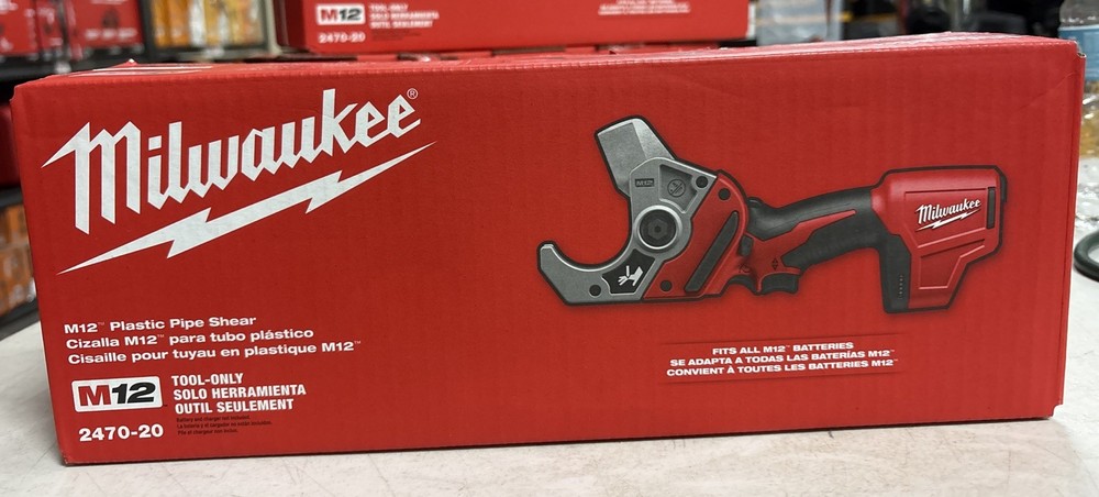 Milwaukee M12 2470-20 Plastic Pipe Shear Kit - Red