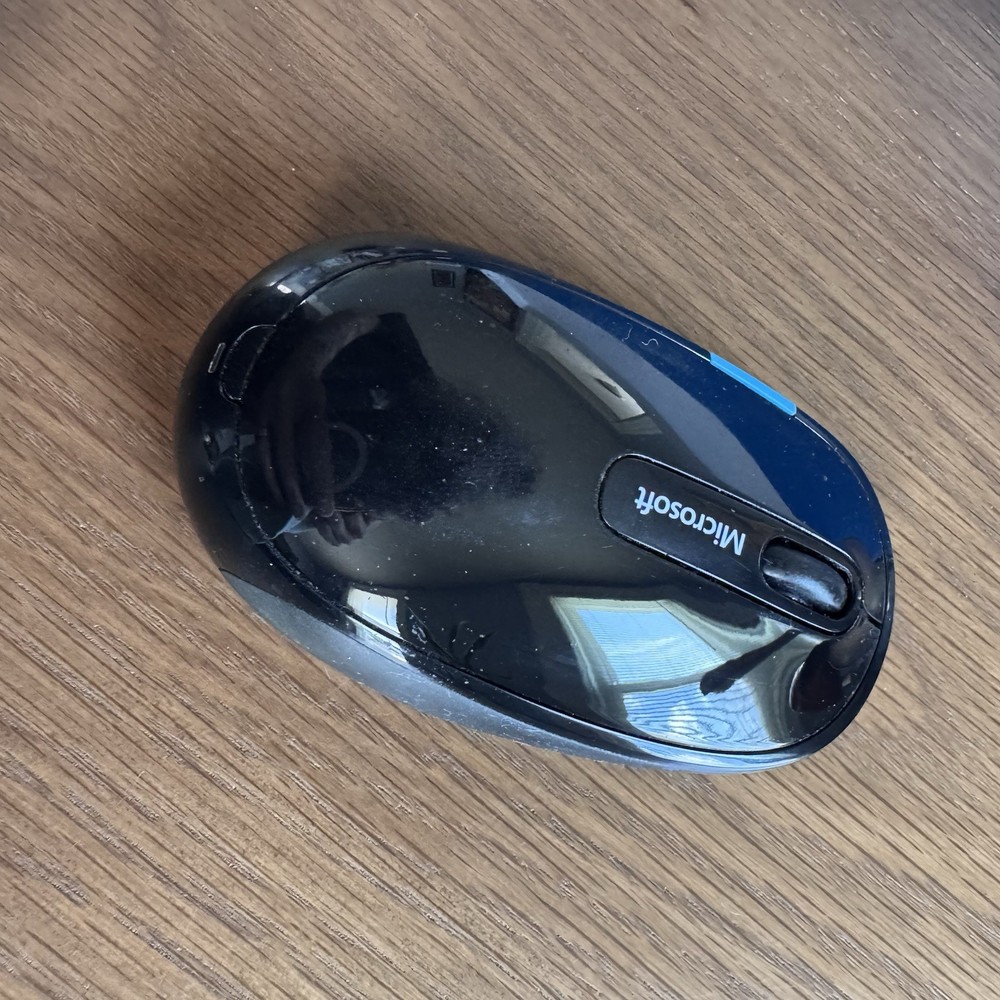 Microsoft Windows Wireless Comfort 5050 Desktop Keyboard & Mouse Includes DONGLE