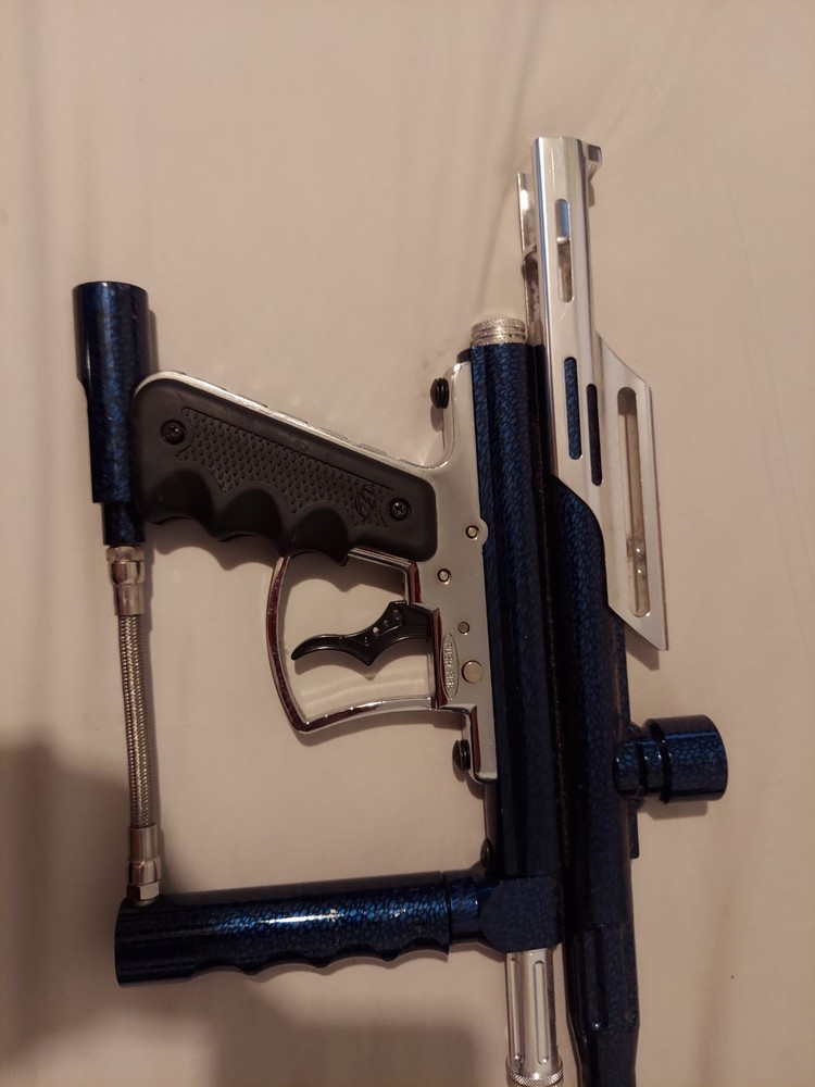 Genesis Paintball Gun