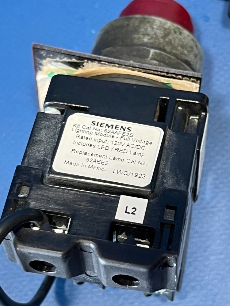 SIEMENS 52AAFE2B INDICATOR LIGHT LOT OF 3