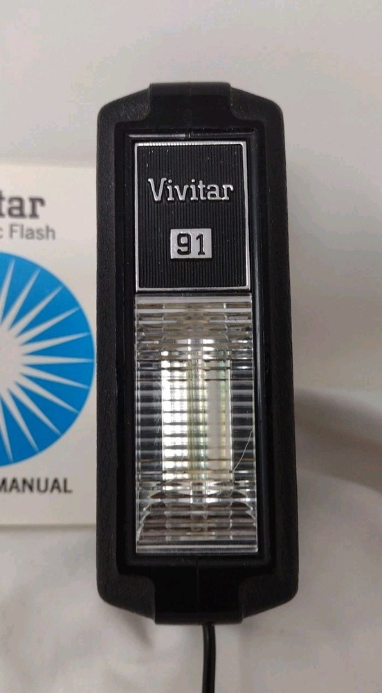 Vivitar 91 Electronic Flash with Manual Untested