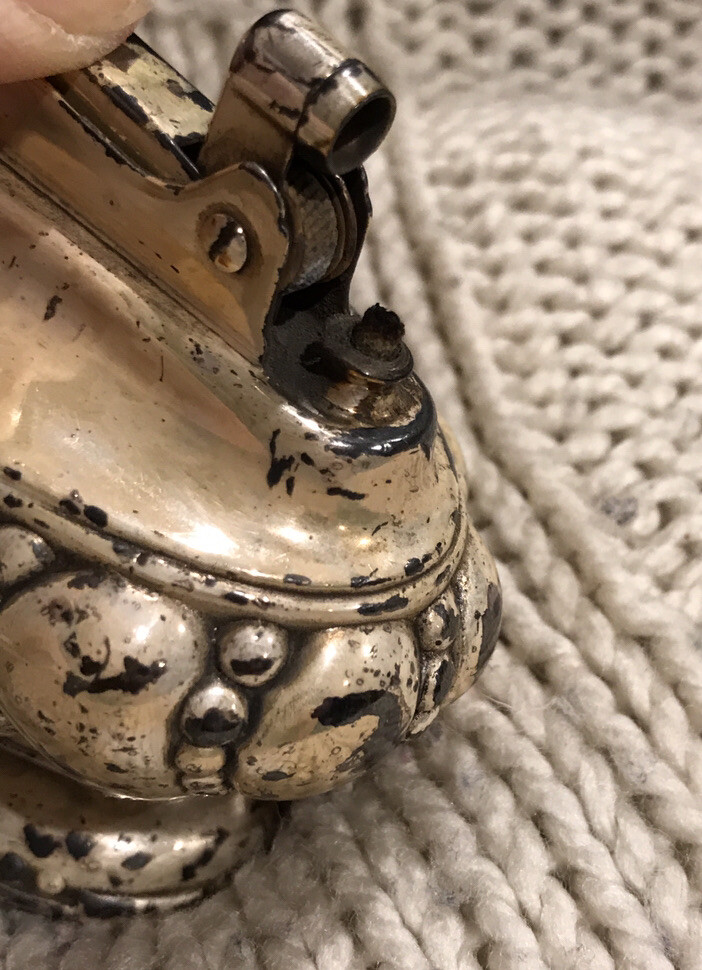 VINTAGE RONSON CROWN TABLE LIGHTER SILVER PLATED