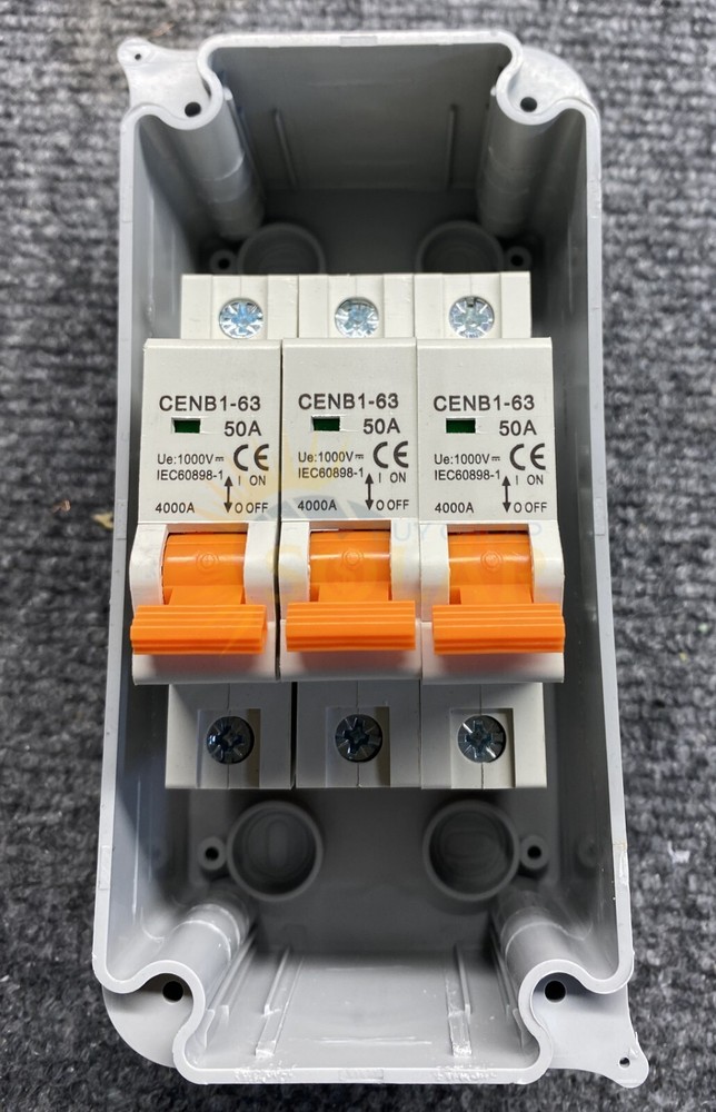 Solar 3 String Combiner DC Disconnect 1000V 50A with Breakers Rainproof new!