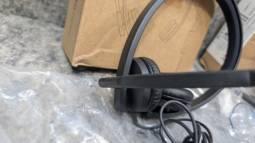 2 x Logitech H570e USB Stereo Headset - Black 🔥New/Open Box🔥