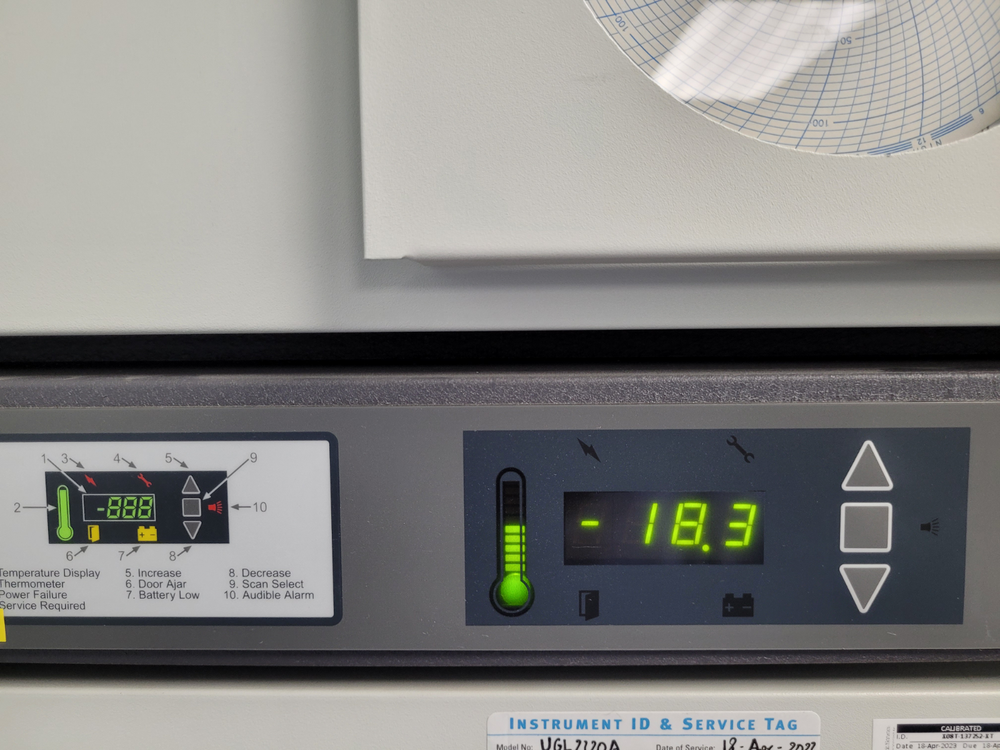 Thermo Scientific UGL2320A19 -20 Freezer