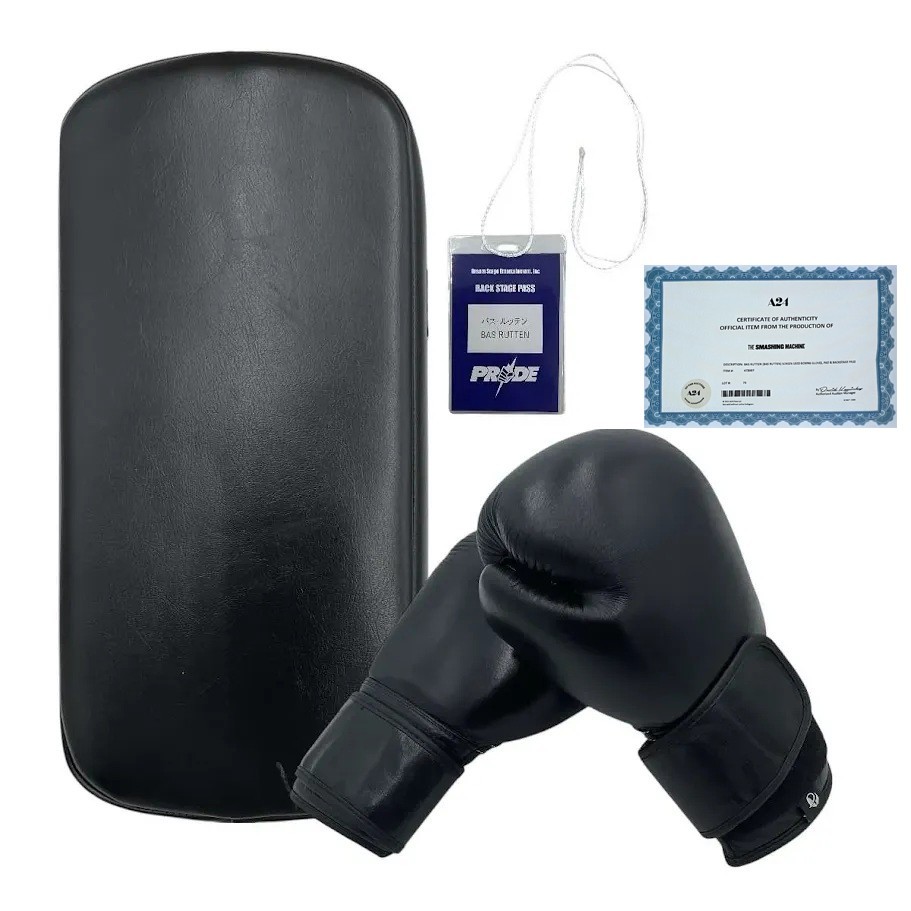THE SMASHING MACHINE: Bas Rutten UFC HOF Screen Props Studio COA